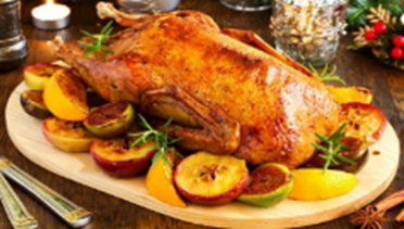 Утка, запечённая с яблоками / апельсинами