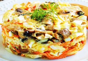 Салат с куриным филе, корейской морковкой и свежим огурцом