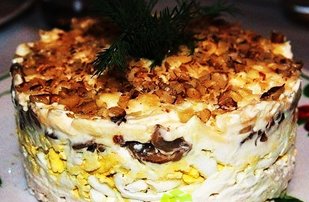 Салат из Говядины с грецким орехом и яблоками